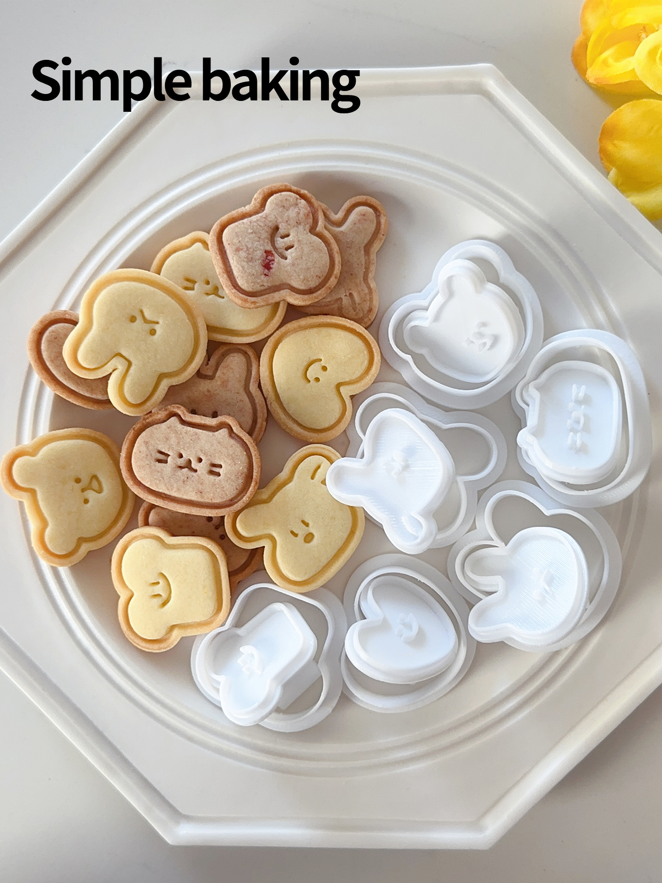 Baby Food Dogs - Cute cartoon-style cookie molds (dog, cat,